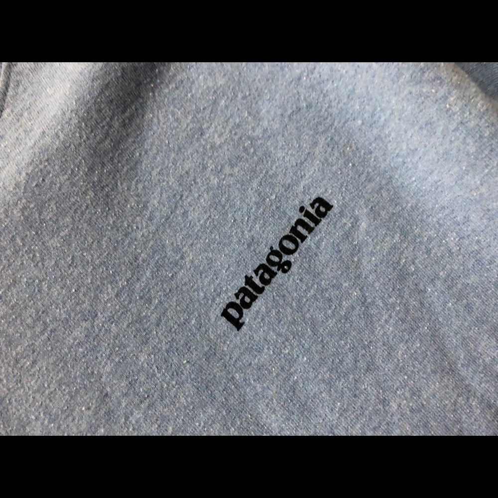 patagonia long sleeve 💙